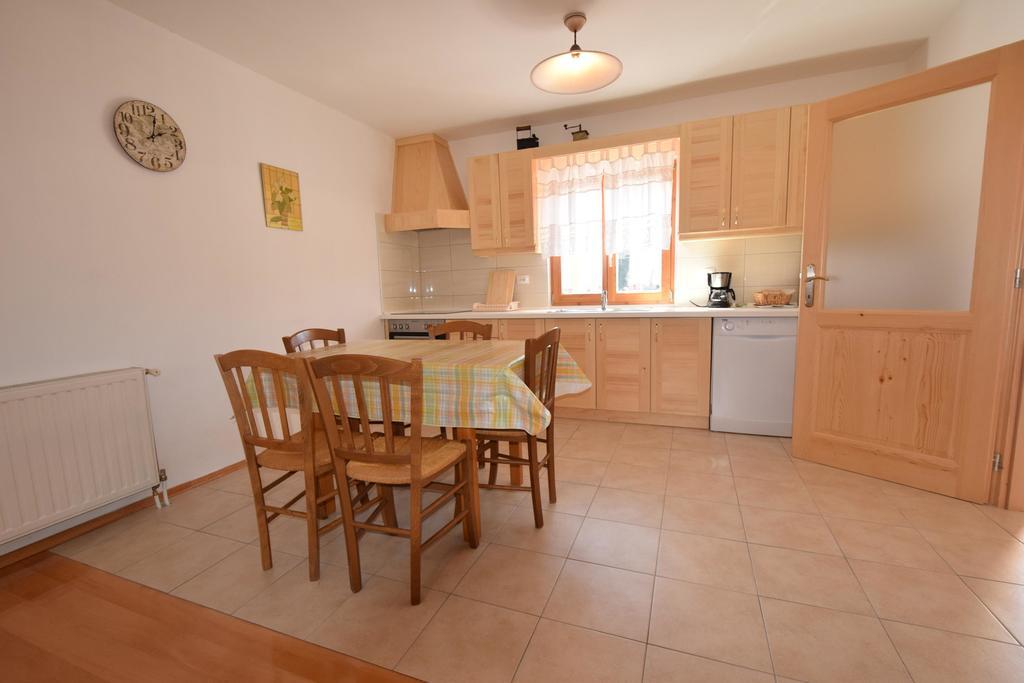 Apartment Stela Nenadici  Buitenkant foto
